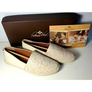 $99 Patricia Nash Lola Tooled Ivory Leather slip on Womens 6 NEW